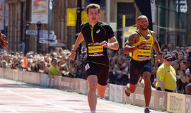 Christophe Lemaitre sprints to victory in Manchester